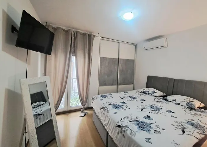 Beautiful Apartment, Beach Area