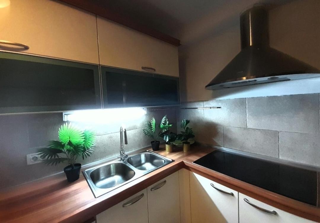 Beautiful Apartment, Beach Area