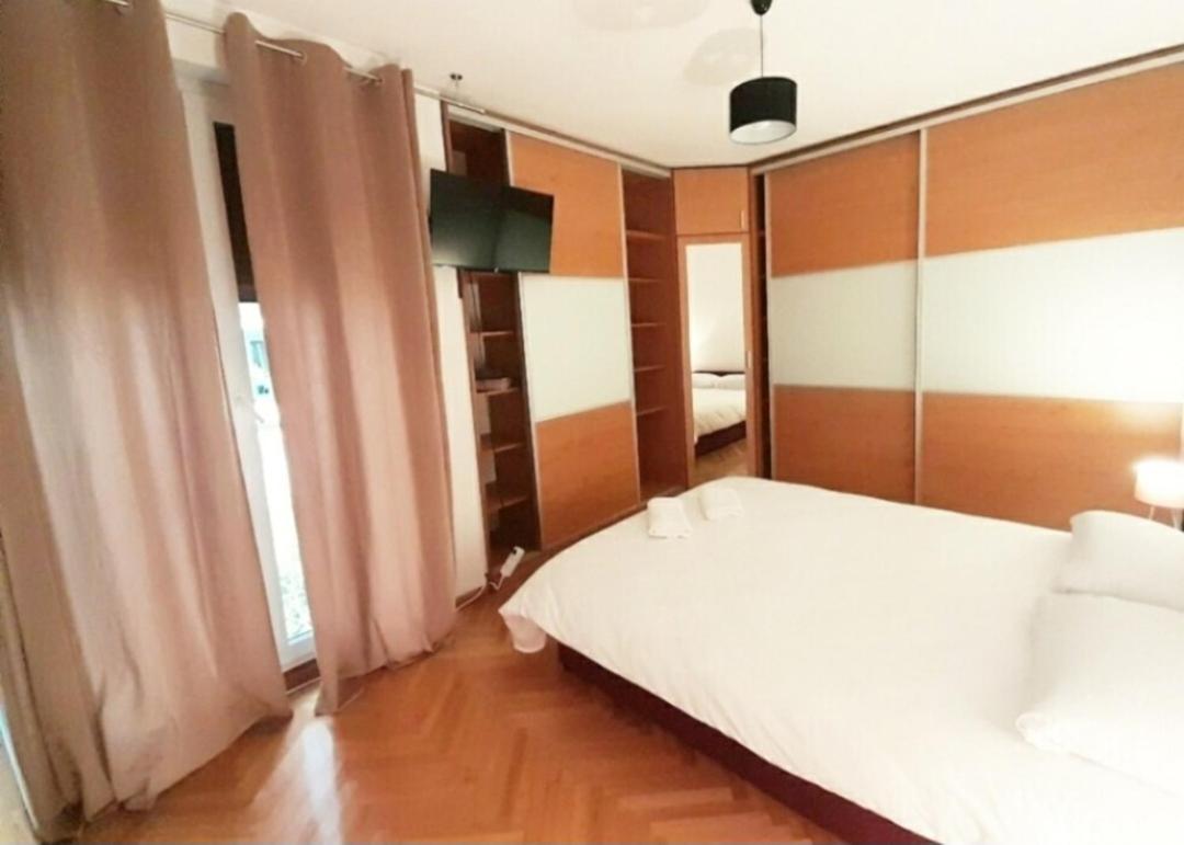 Beautiful Apartment, Close To Appartement Split