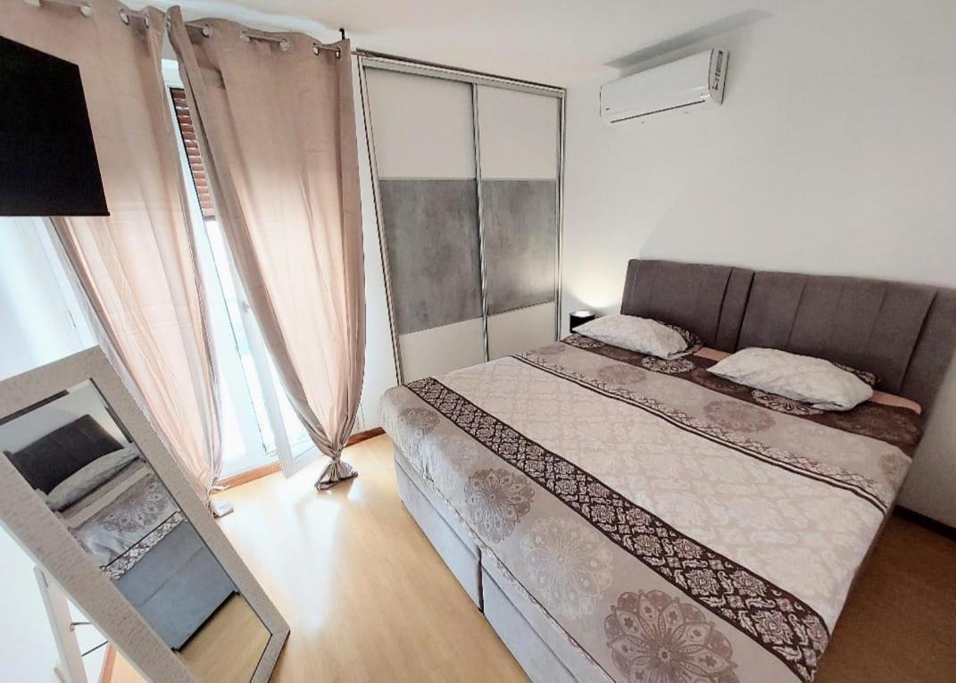 Apartmán Beautiful Apartment, Area