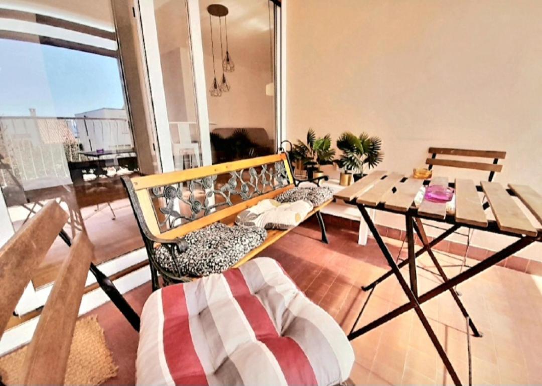 Beautiful Apartment, Area Split